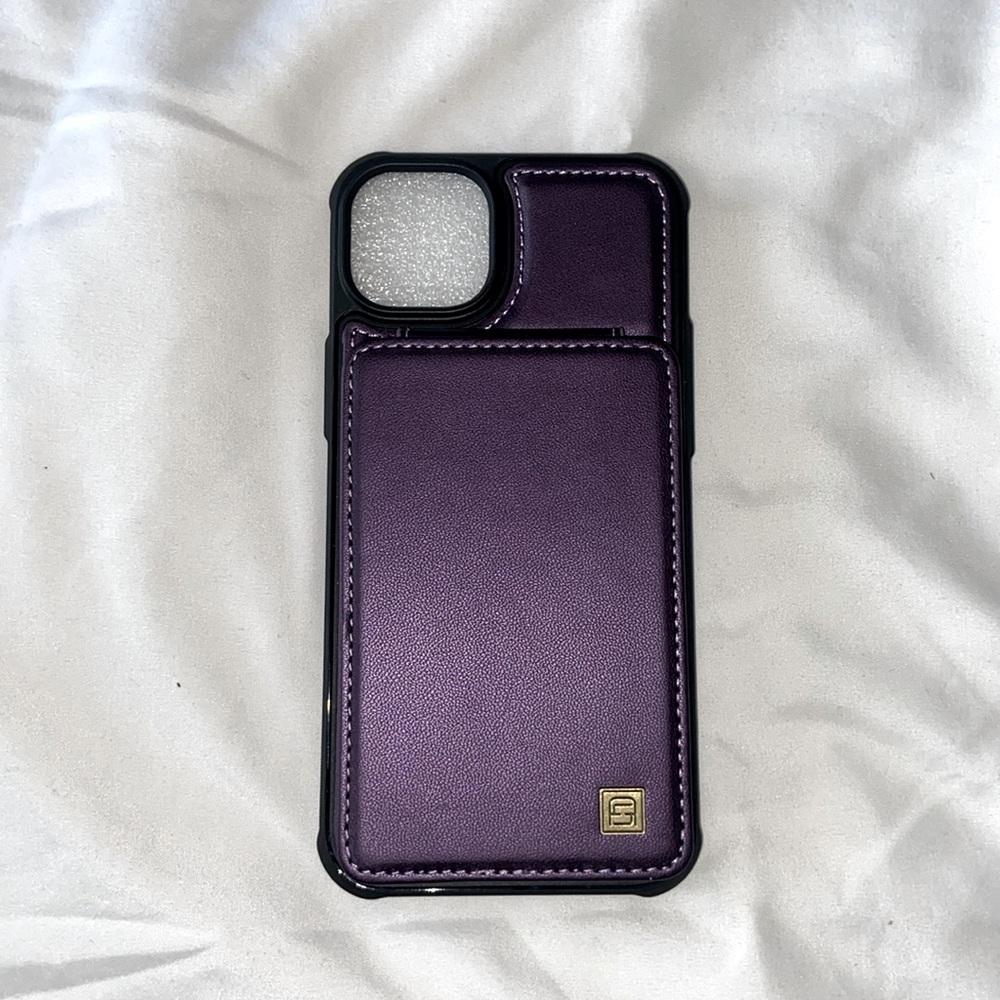 iPhone 14 Plus wallet case
